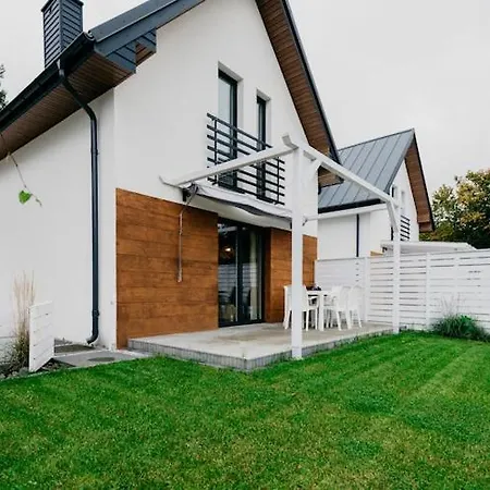 Large Home, Jacuzzi, Sauna * Kopalino